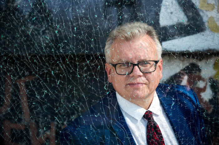Šakių teismo teisėjas Arturas Rauktys: „Baisiausia, kai besiskiriančių tėvų įkaitais tampa vaikai“
