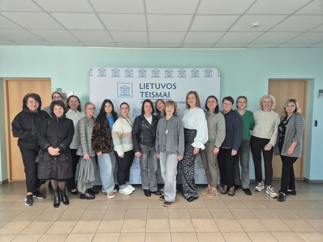 Teismo posėdžių sekretorių susirinkimas skirtas stiprinti darbines kompetencijas, gerinti vidinę komunikaciją ir plėsti akiratį